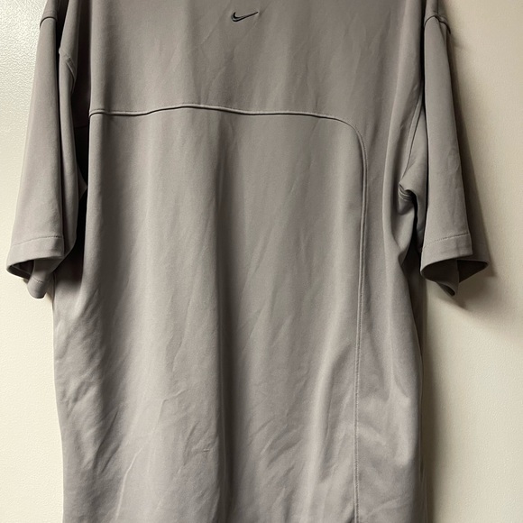 Men’s Gray Nike t shirt - Picture 4 of 4